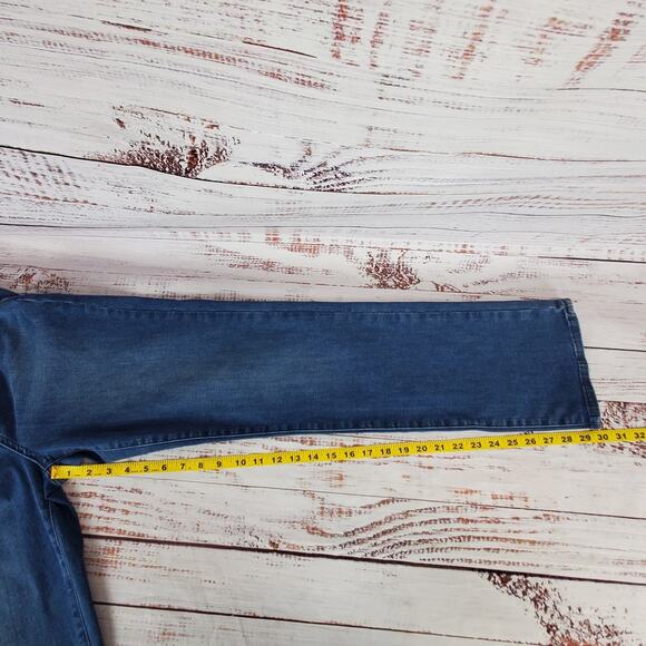 NYDJ Curves 360 Jeans Fit is Everything Denim in Heavenly Size 6 - Picture 13 of 13